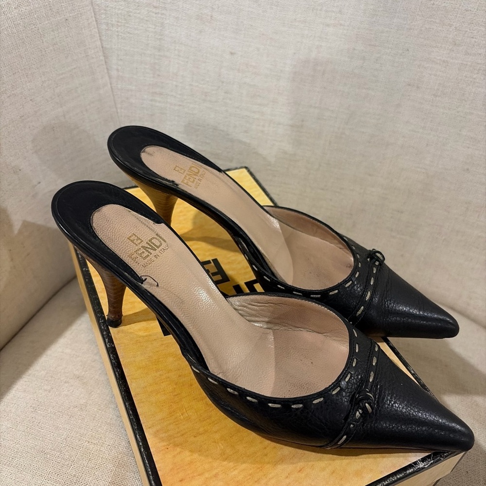 Fendi Vintage Kitten Heels - Black Leather Stitched Heels - Size 37 / 7 - Picture 2 of 10